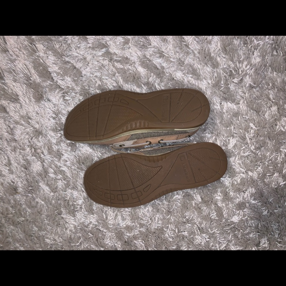 Sperry’s - Picture 3 of 3